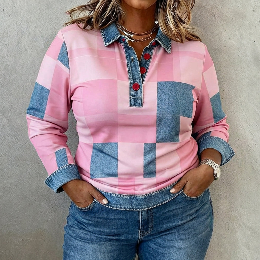 Vintage Checkered Sweatshirt - Plus size model