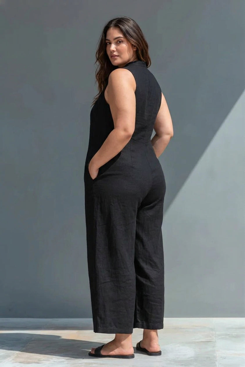 Melissa - Black Linen-Blend Collar Jumpsuit - Plus size model