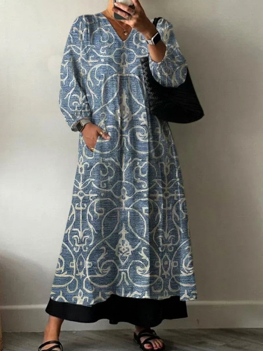 Elegant Dress with Floral Print Lia - Plus size model