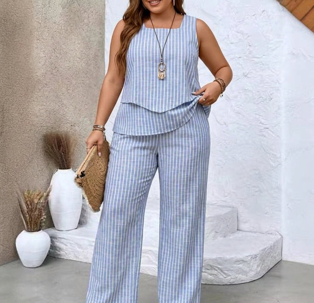 Ivy - Elegant Summer Set - Plus size model