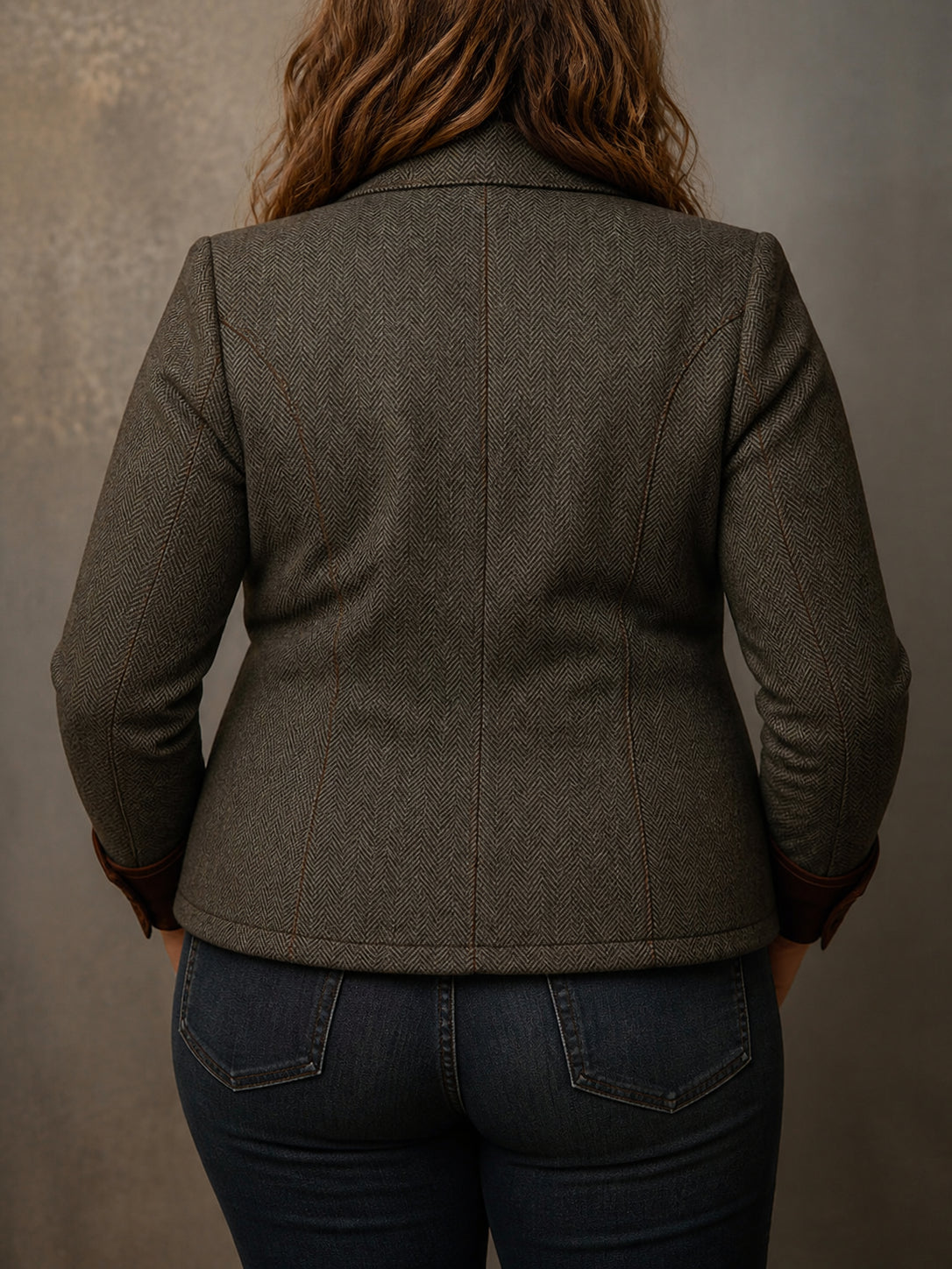 Women’s Vintage Herringbone Contrast Trim Blazer - Plus size model