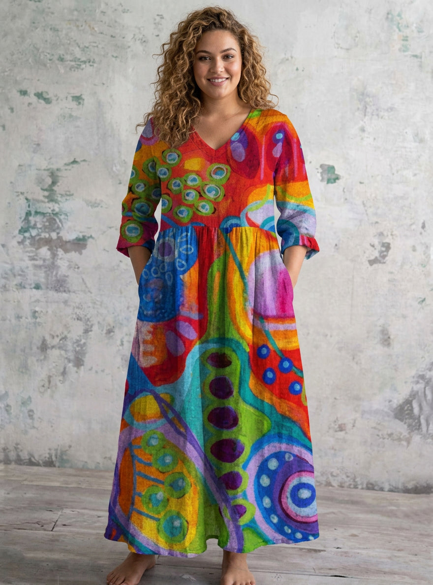 Vivarosa | Kaleidoscope Maxi Dress - Plus size model