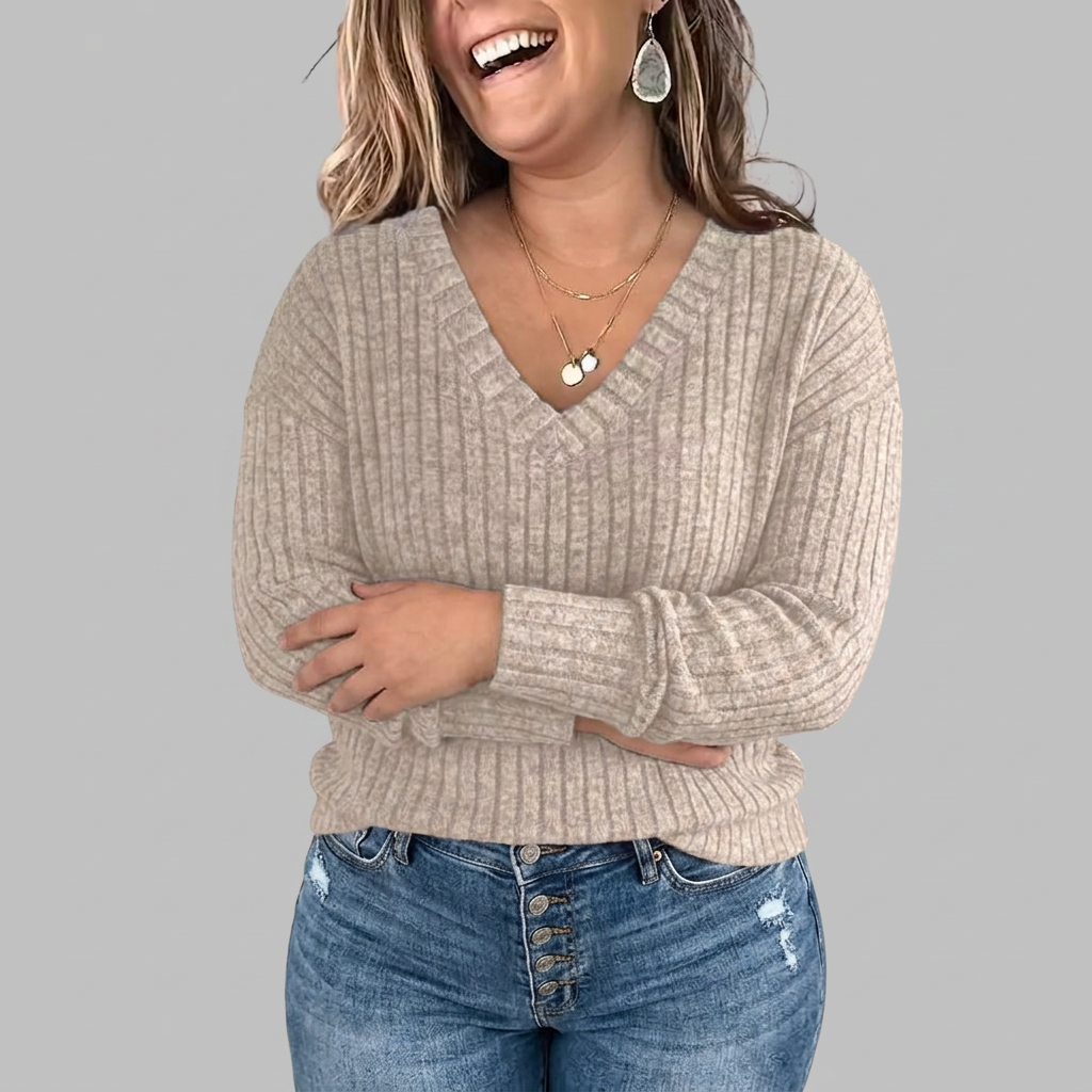 Calliope | V-Neck Long Sleeve Top - Plus size model
