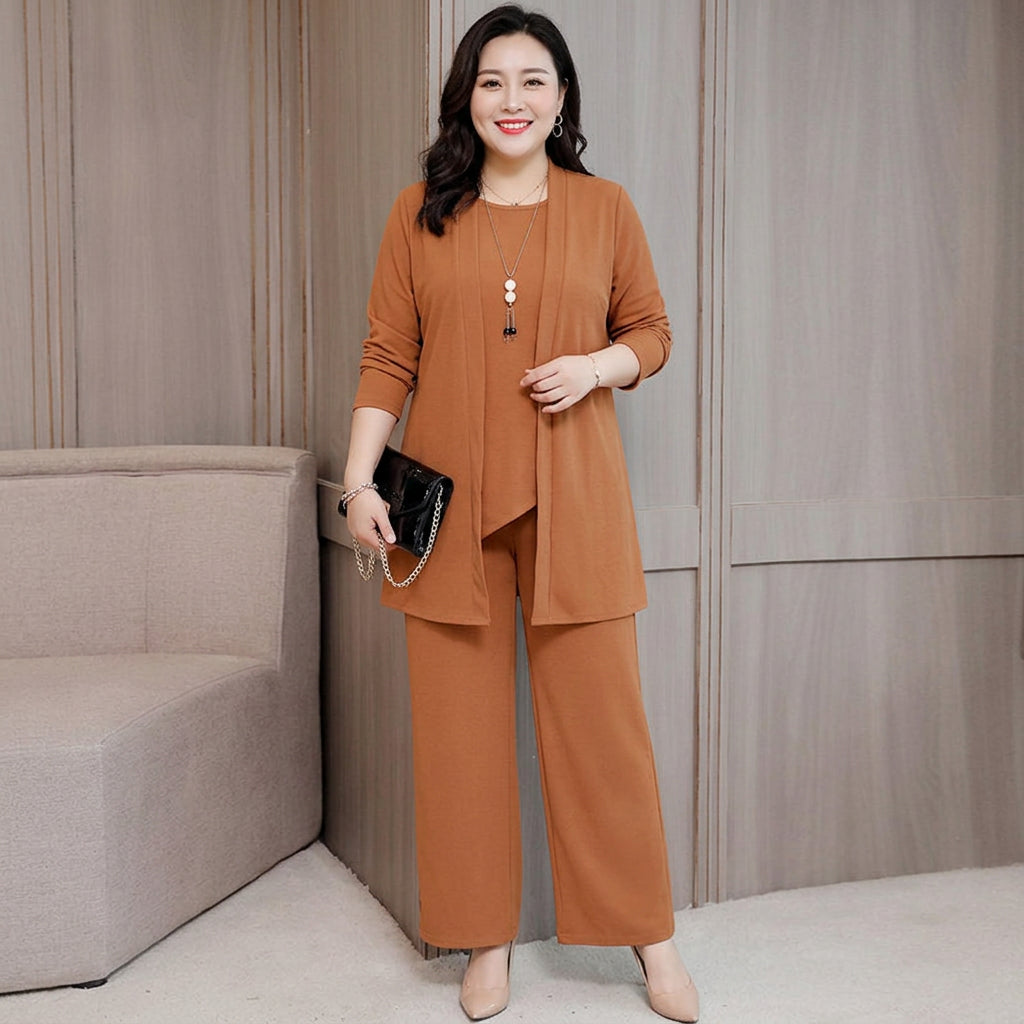 Alison - Plus-Size Three-Piece Suit - Plus size model