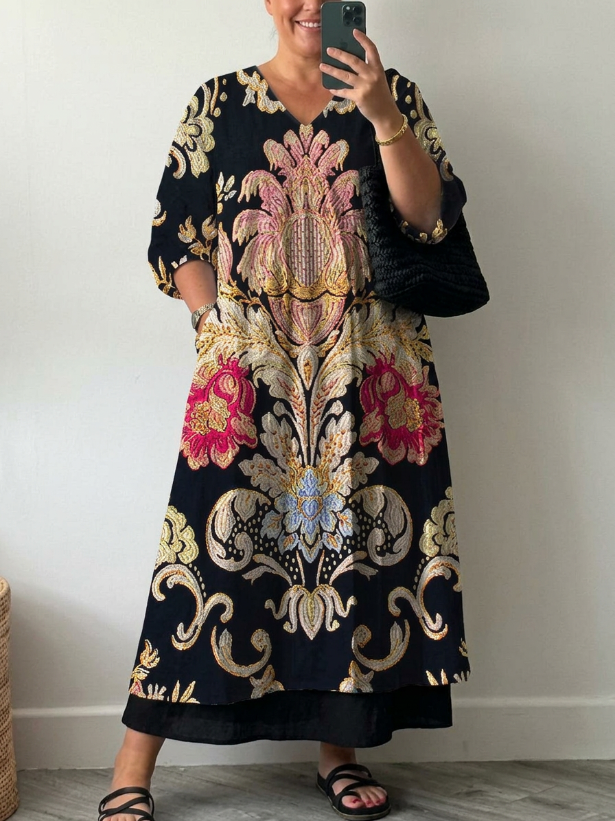 Elegant Print Dress Clara - Plus size model