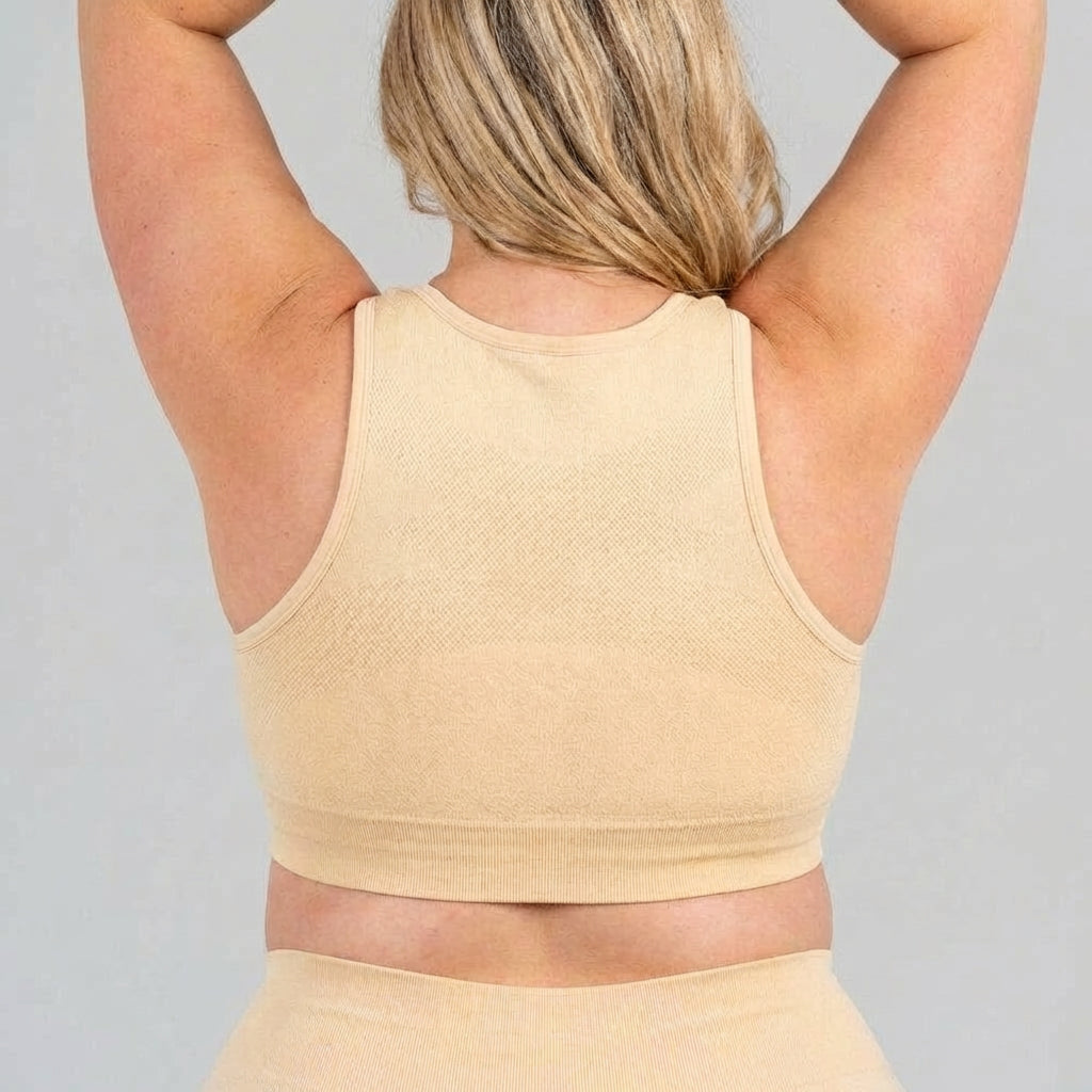 Supportive Bra with Front Closure - Plus size model
