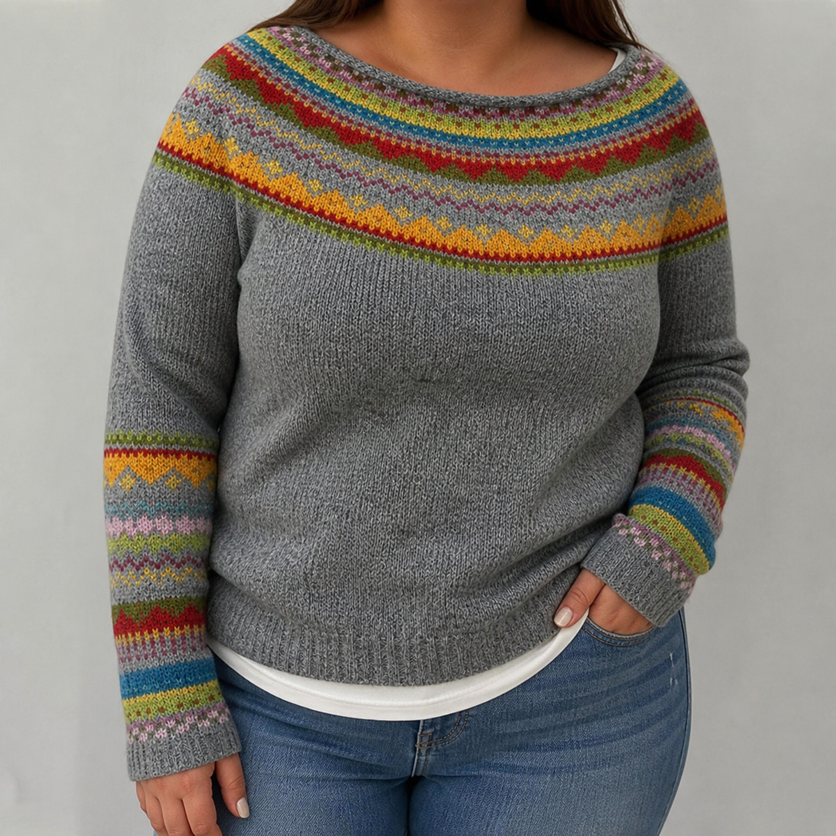 Charlotte - Retro Scandinavian knitted sweater - Plus size model
