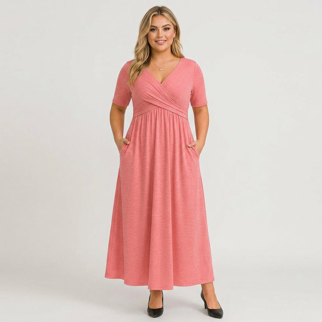 Eleanor | Elegant Midi Dress with Pockets - Plus size model
