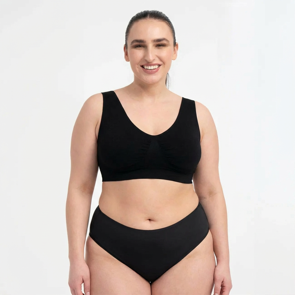 Flexible Comfortable Bra - Plus size model