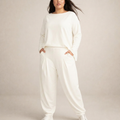 Elżbieta | Minimalist Set - Plus size model