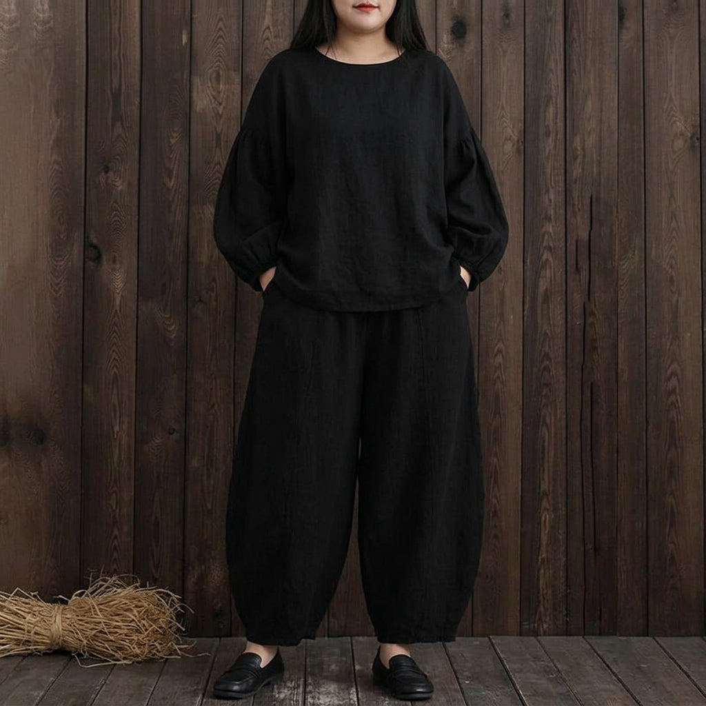 Maggie's Comfort Lantern Pants: Uncomplicated elegance - Plus size model
