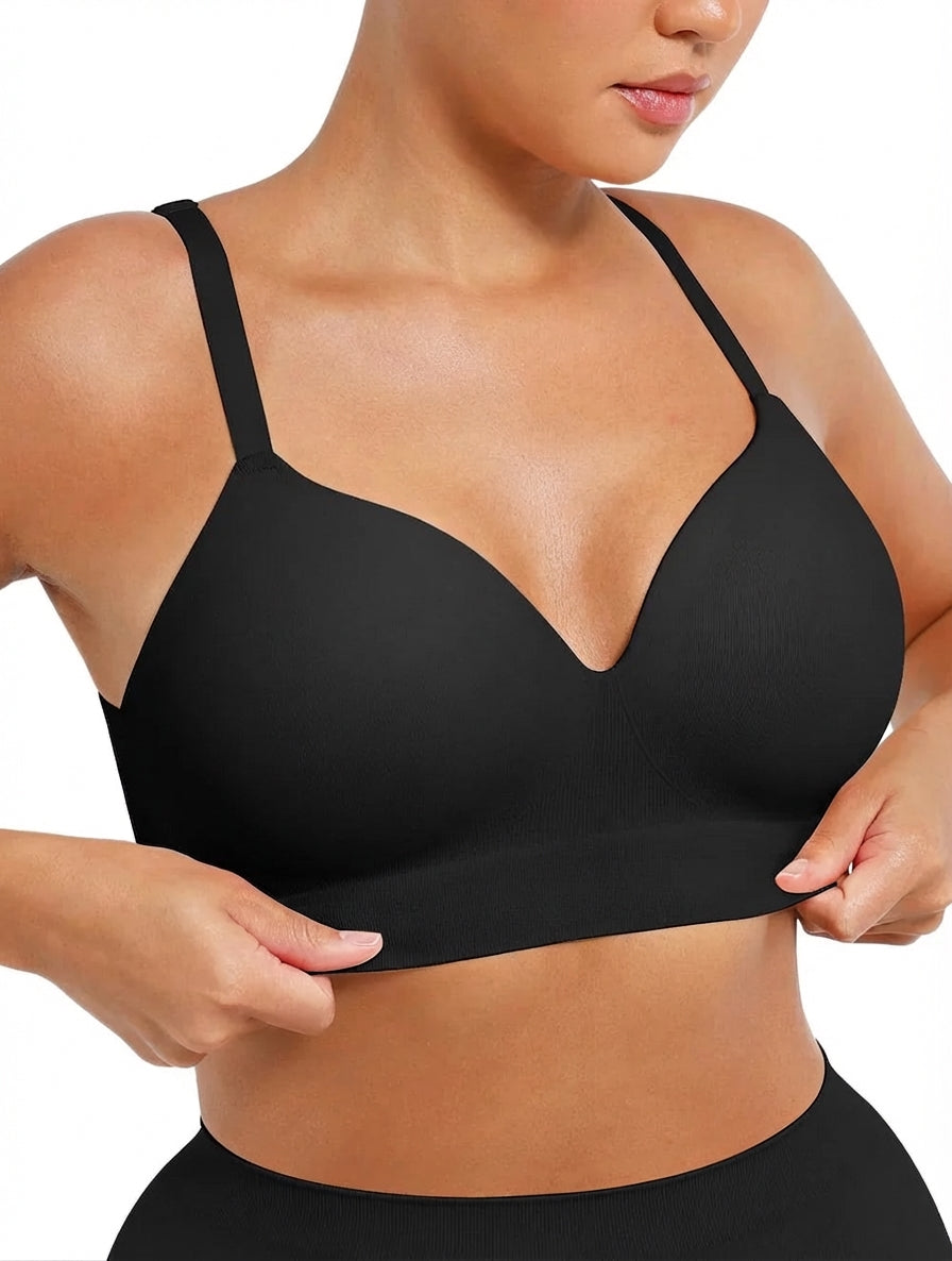Shaping Bra Without Underwire - Plus size model