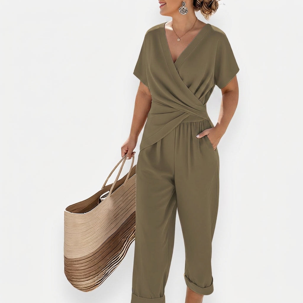 Jessicaa - Co-ord Set Elegant Two-Piece - Plus size model