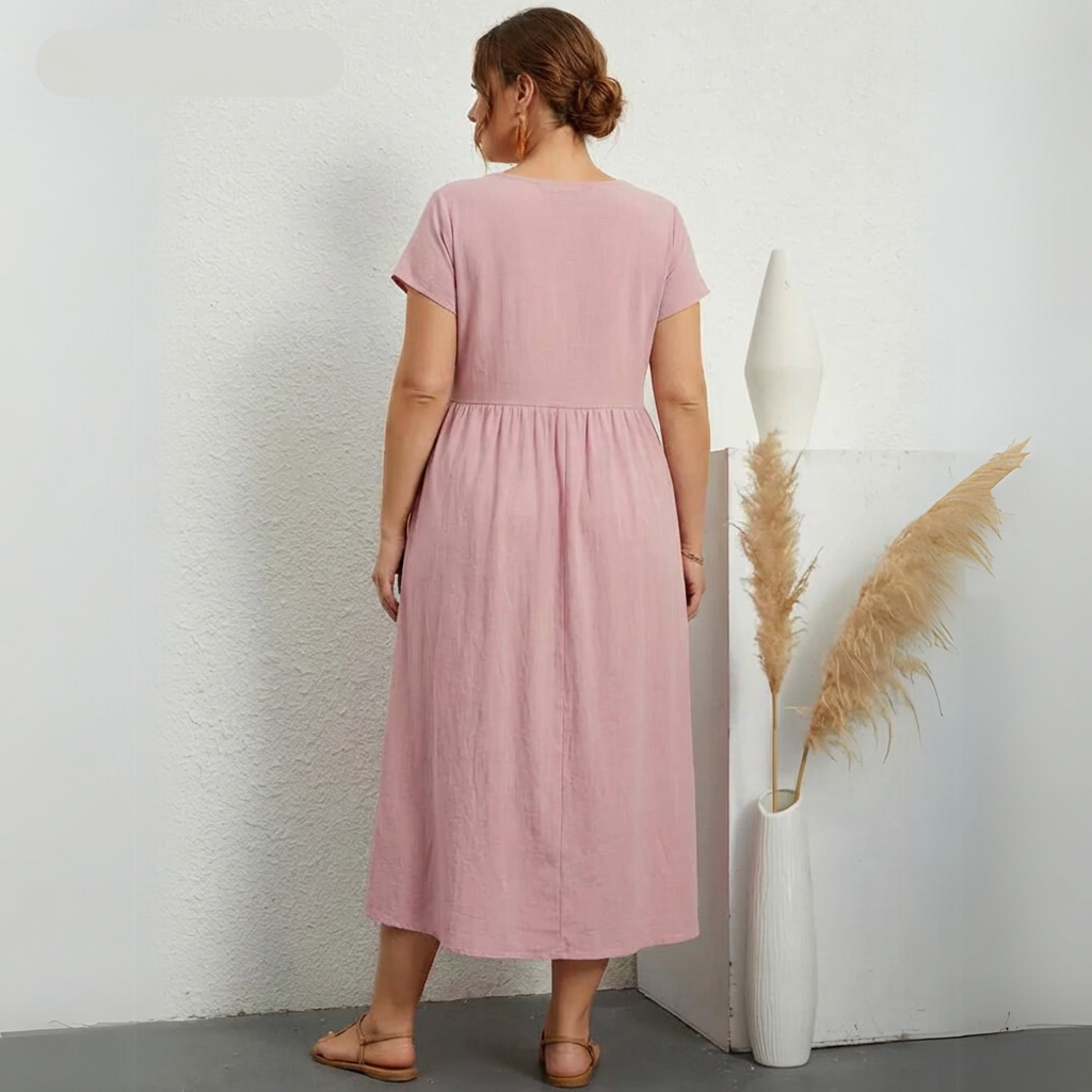 Valiria - Casual Style Dress - Plus size model