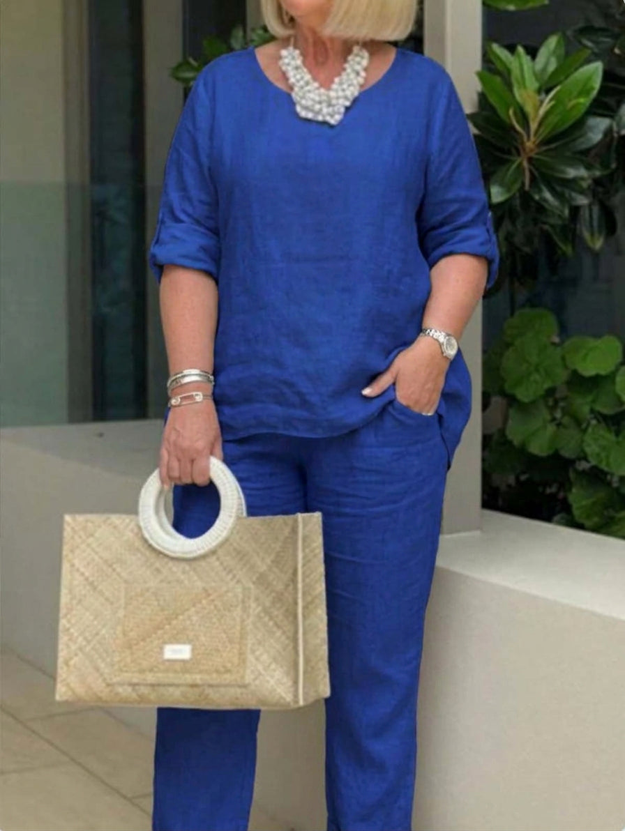 Grace Elegance Suit: Understated elegance - Plus size model