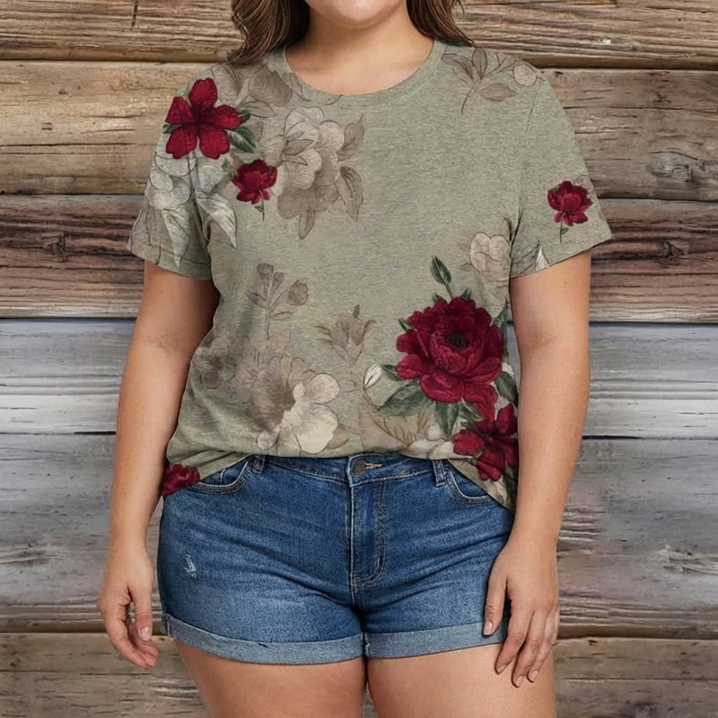 Vintage Floral Print T-Shirt - Plus size model