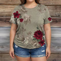 Vintage Floral Print T-Shirt - Plus size model