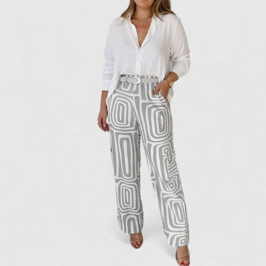 Kira | Elegant Two-Piece Set (INCLUDING A FREE BELT) - Plus size model