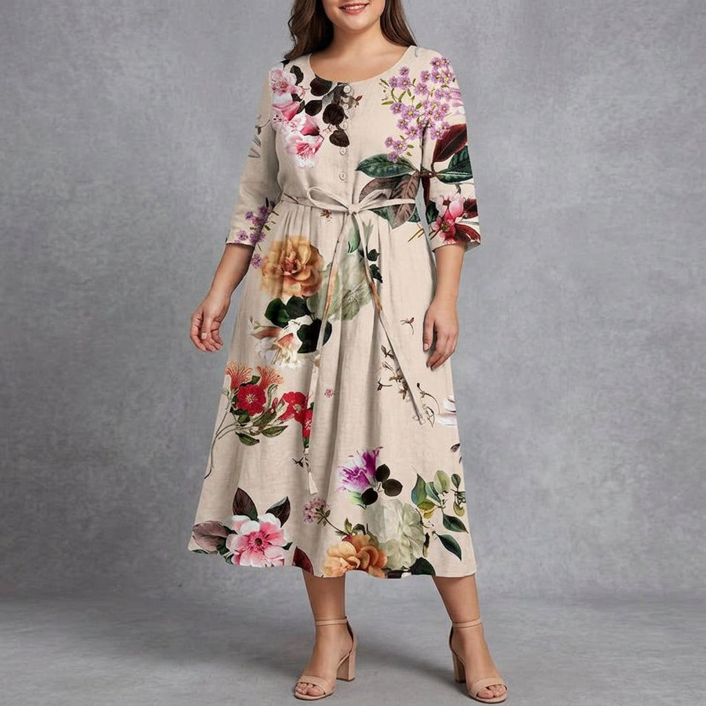 Maribelle | Elegant Floral Dress - Plus size model