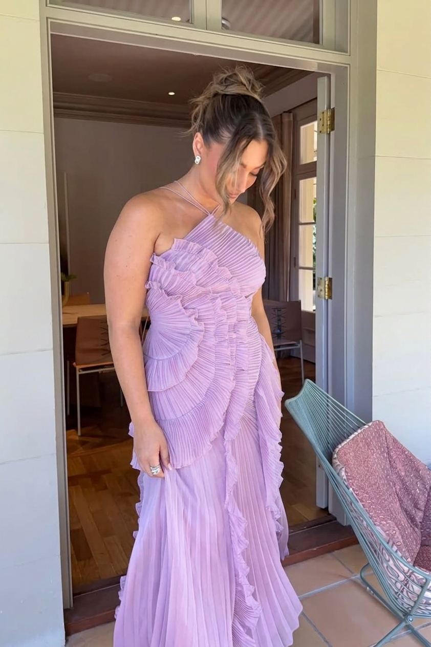 Laghetta | Maxi Dress - Plus size model