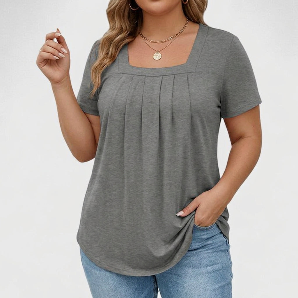 Lenabria | Elegant Summer Blouse - Plus size model