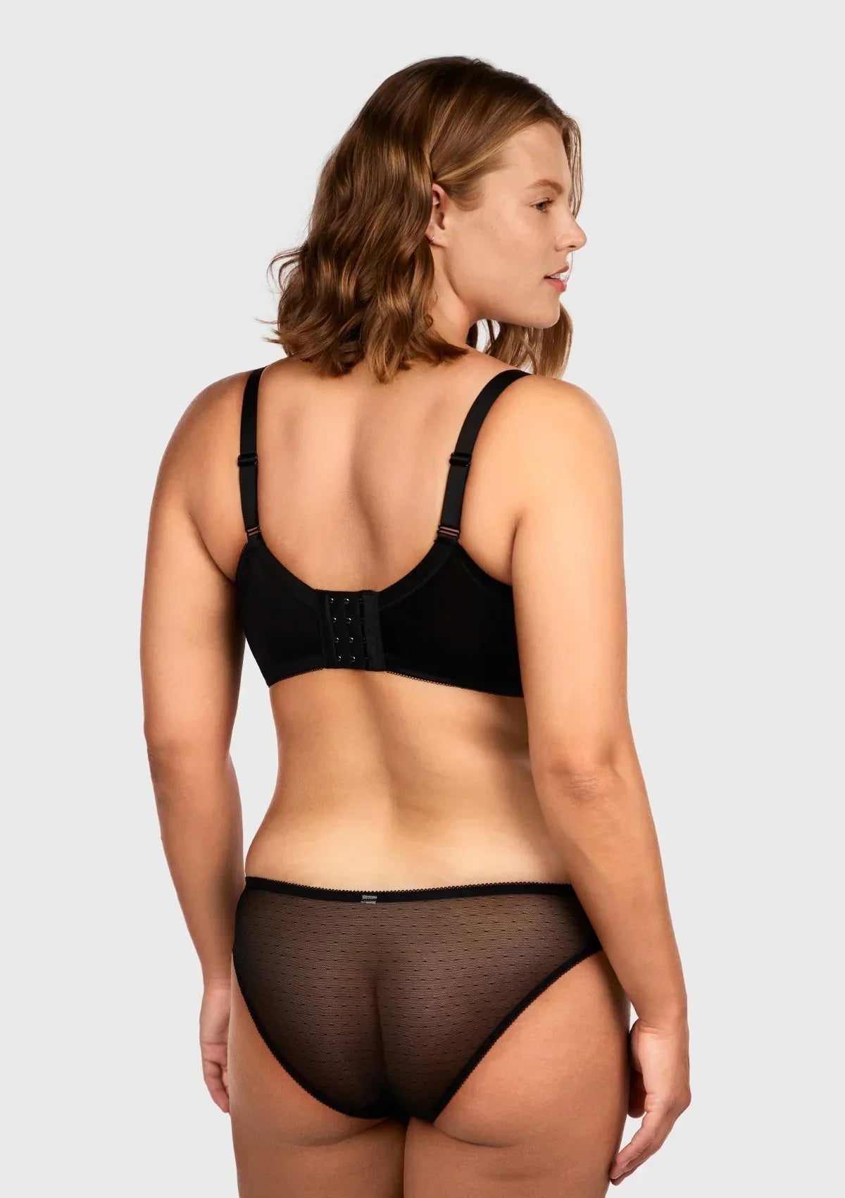 Minimizing Bra Without Lining