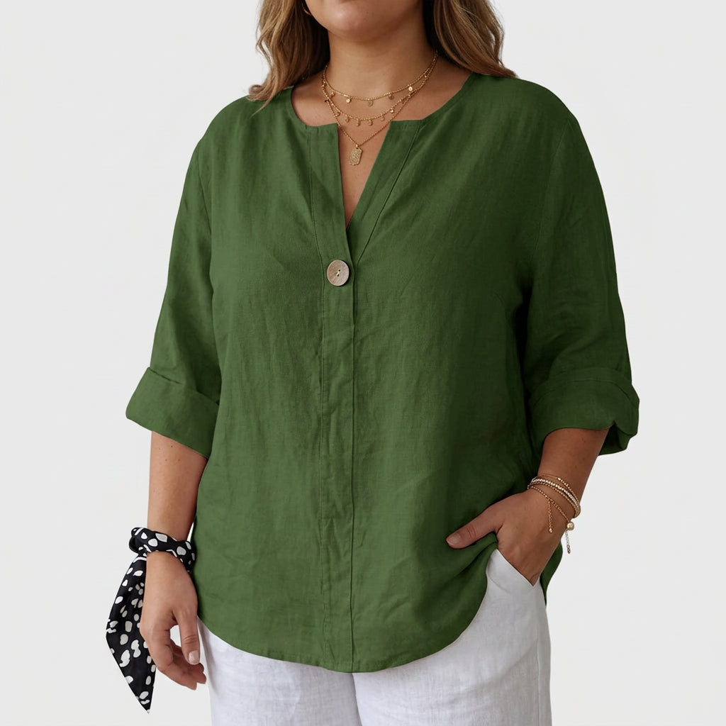 Valentina™ | Elegant Blouse - Plus size model