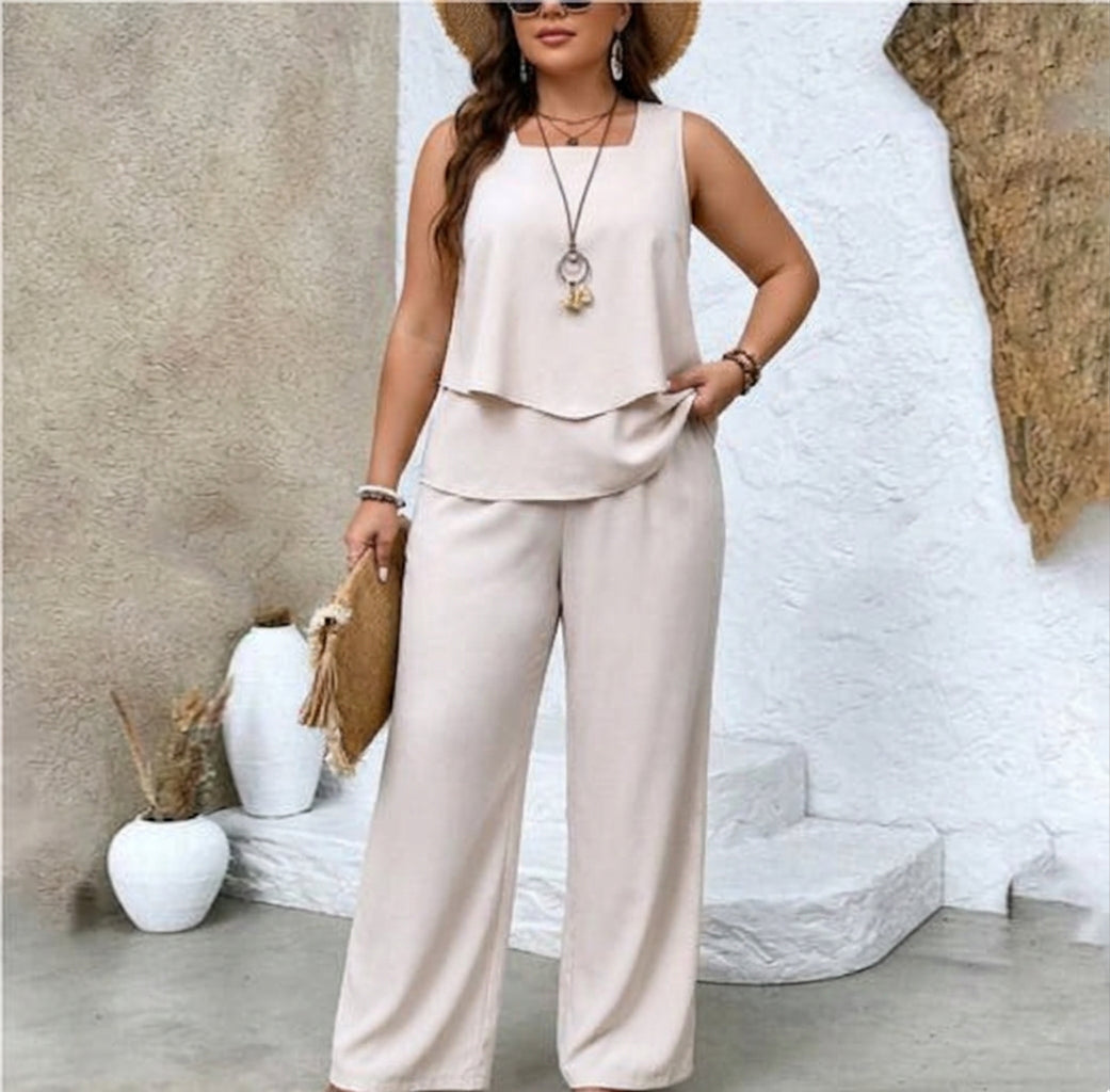 Jasmine - Elegant Summer Set - Plus size model