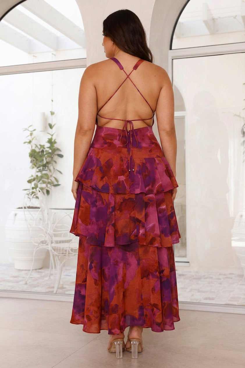 Dorotea | Maxi Dress - Plus size model