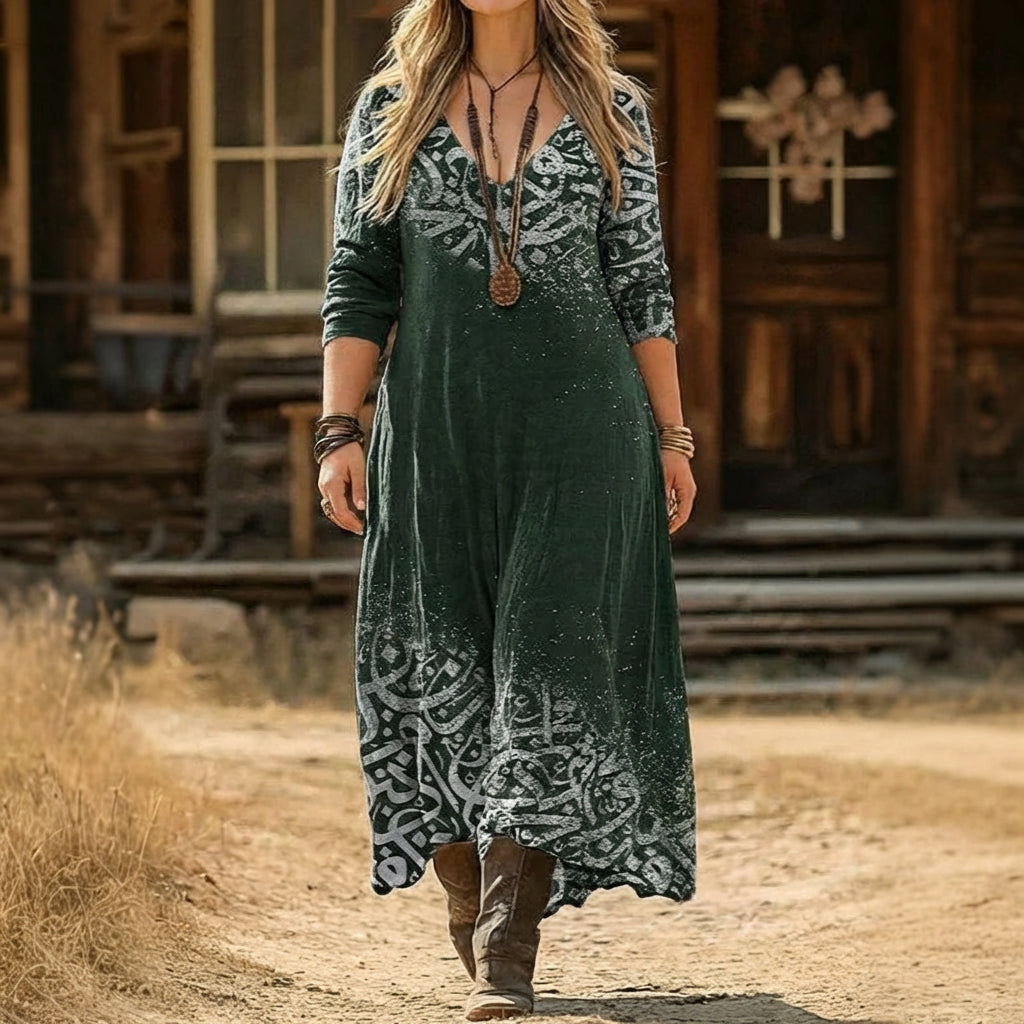 Sophia | Vintage-Inspired Long Sleeve Casual Dress - Plus size model