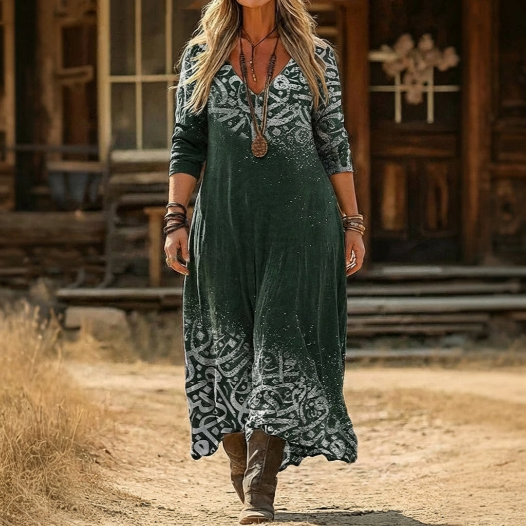 Sophia | Vintage-Inspired Long Sleeve Casual Dress - Plus size model