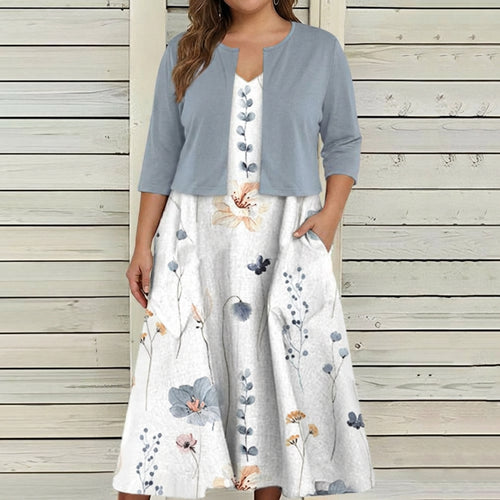 Aleah - Charm Floral Dress - Plus size model
