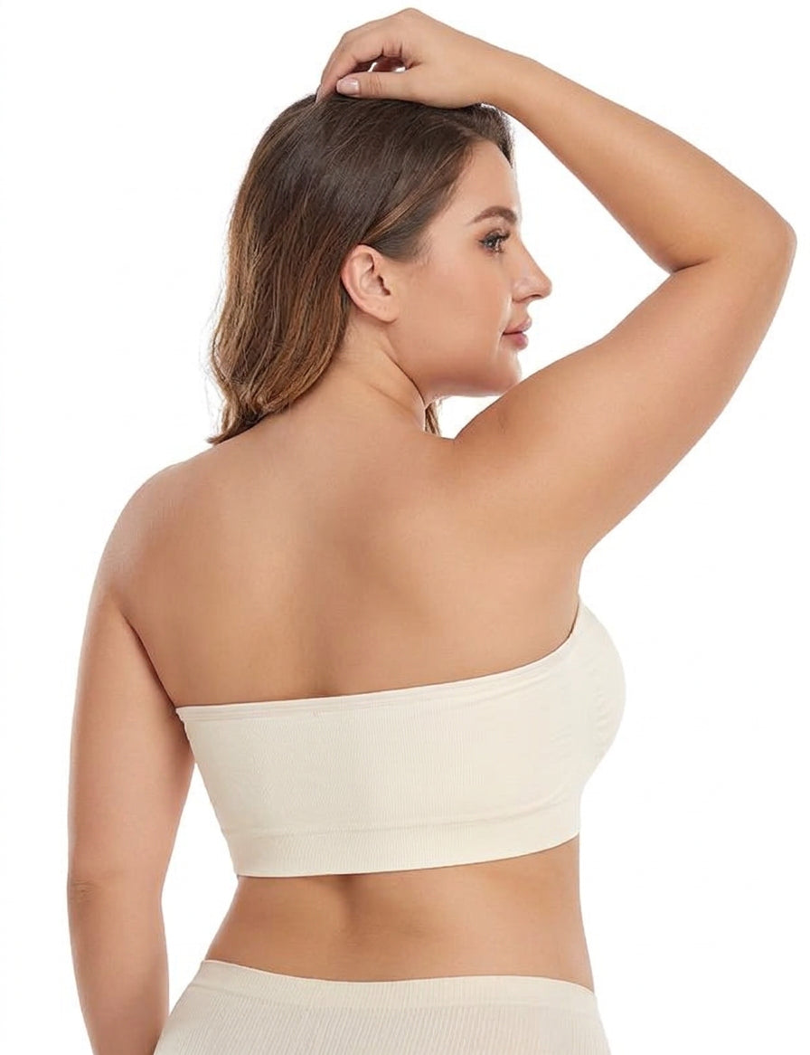 Strapless Bra - Plus size model