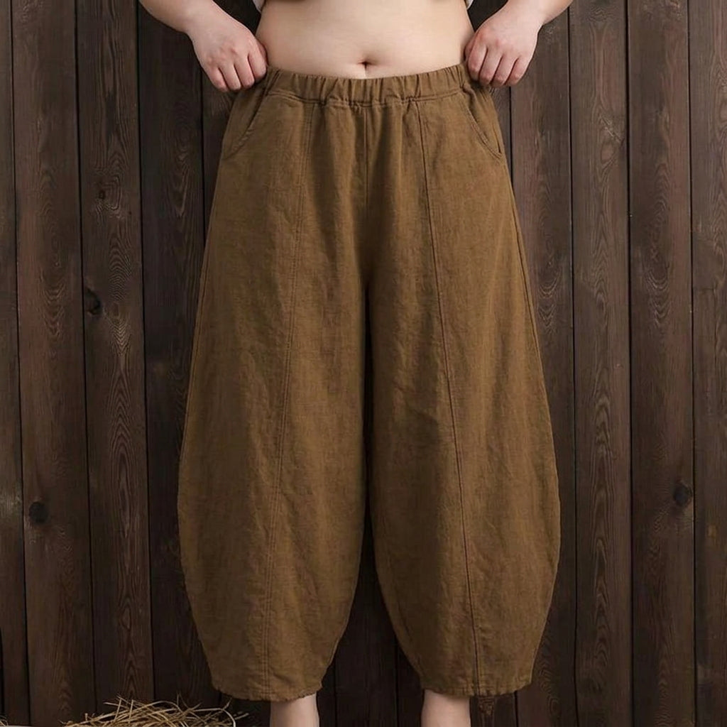Maggie's Comfort Lantern Pants: Uncomplicated elegance - Plus size model