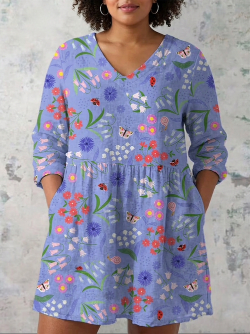 Aline | Long Blouse with V-Neck - Plus size model