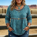 Scarlett | Vintage Casual Blouse - Plus size model