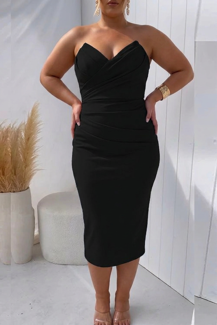 Isolde | Strapless Evening Dress - Plus size model