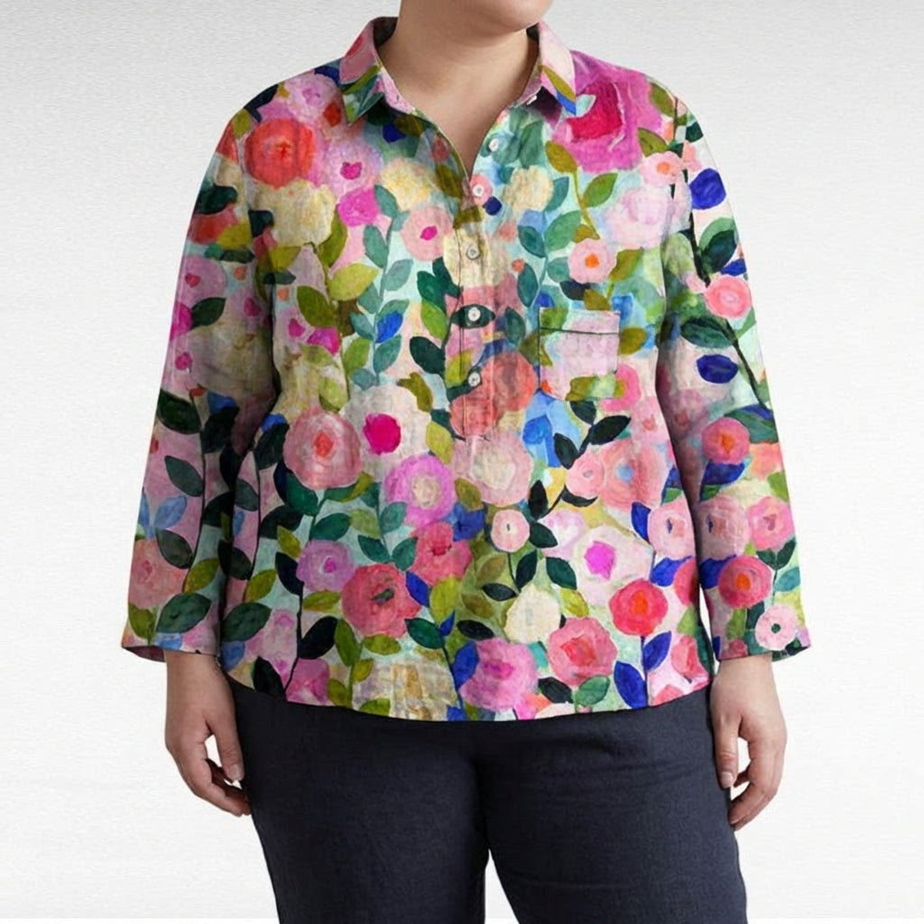 Claire | Elegant Linen Summer Blouse - Plus size model