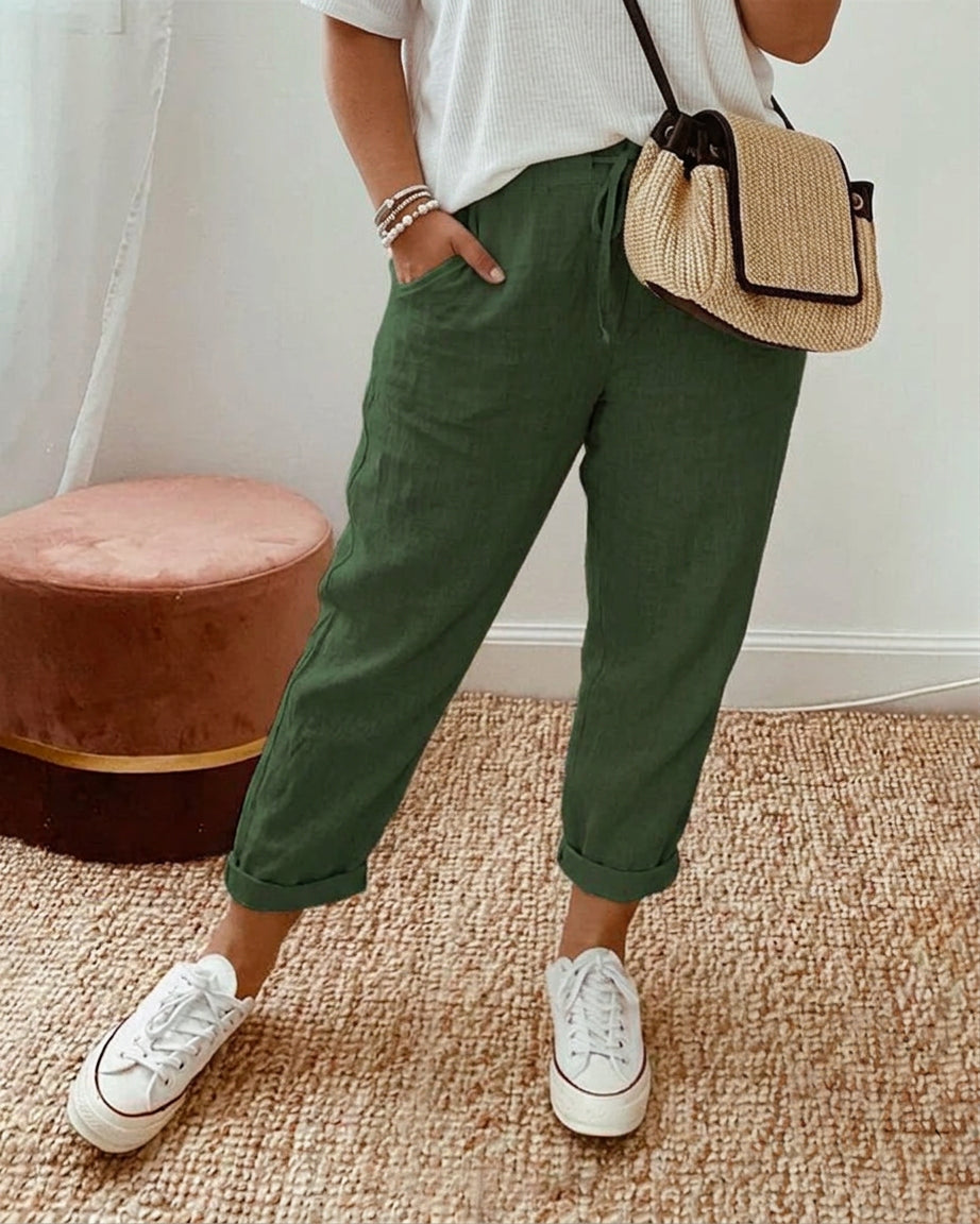 Lucie™ — Fluid Pants in Cotton and Linen Blend - Plus size model
