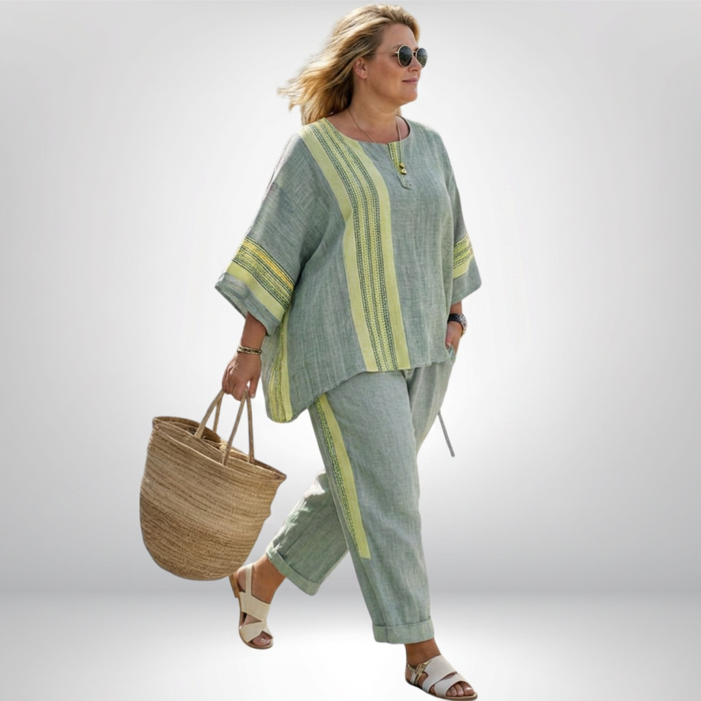 Daisy | Boho Striped Set - Plus size model