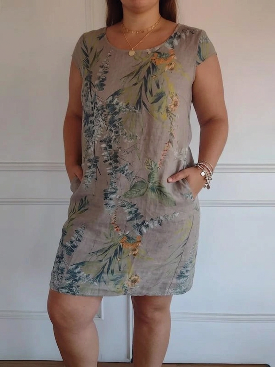 Elowen | Linen Summer Dress - Plus size model