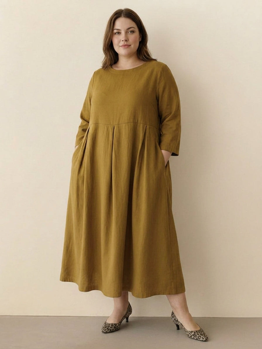 Diane - Cotton-Linen Waist Dress - Plus size model