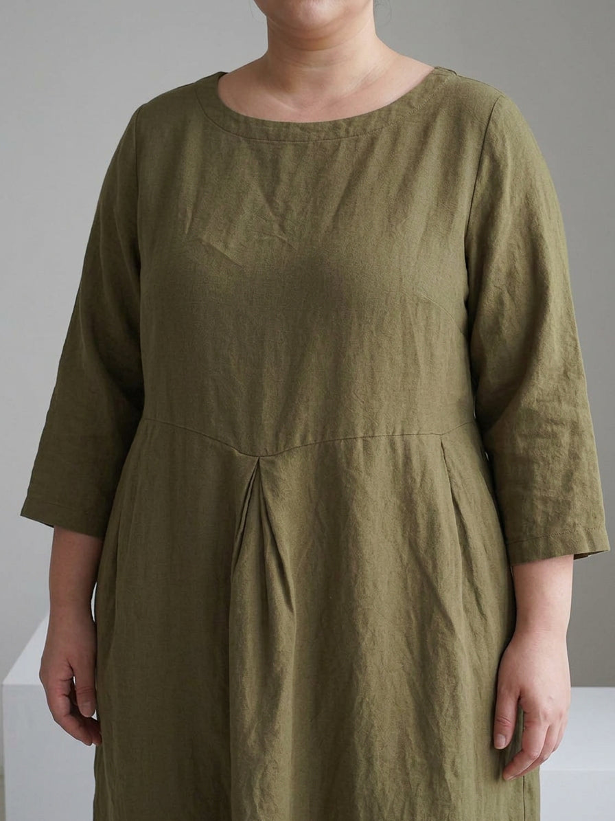 Diane - Cotton-Linen Waist Dress - Plus size model