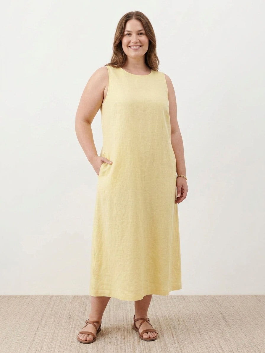 Ella - Cotton Linen Sleeveless Dress - Plus size model