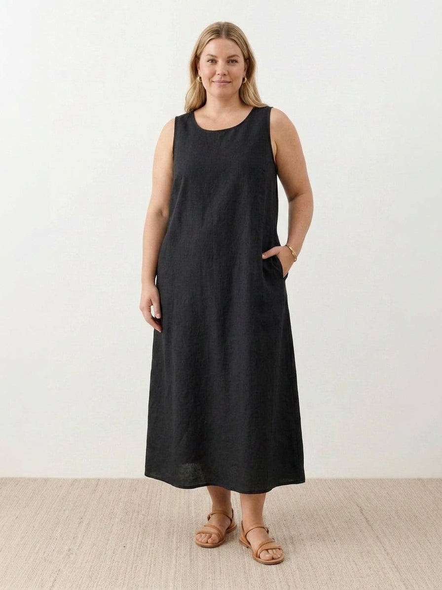Ella - Cotton Linen Sleeveless Dress - Plus size model