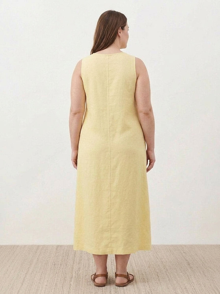 Ella - Cotton Linen Sleeveless Dress - Plus size model