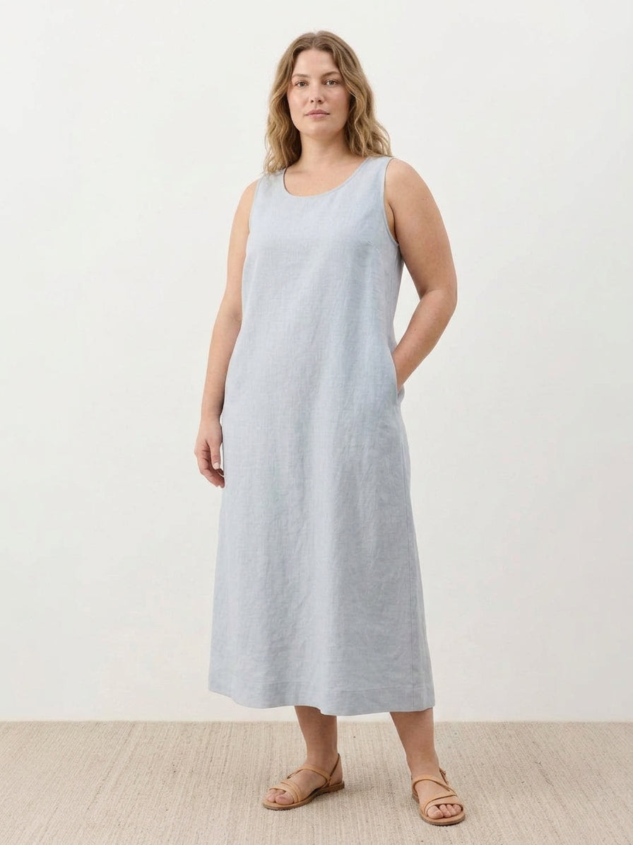 Ella - Cotton Linen Sleeveless Dress - Plus size model