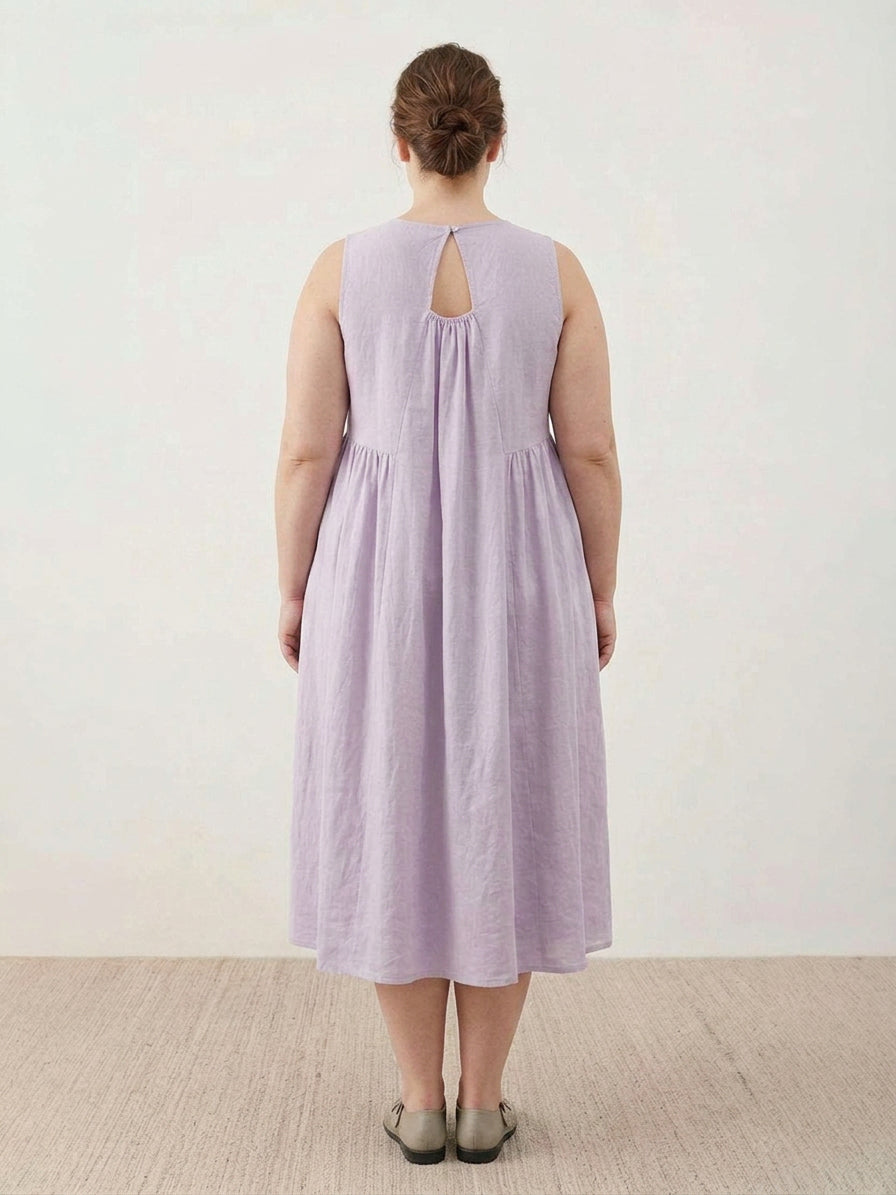 Addison - Cotton Linen Midi Dress - Plus size model