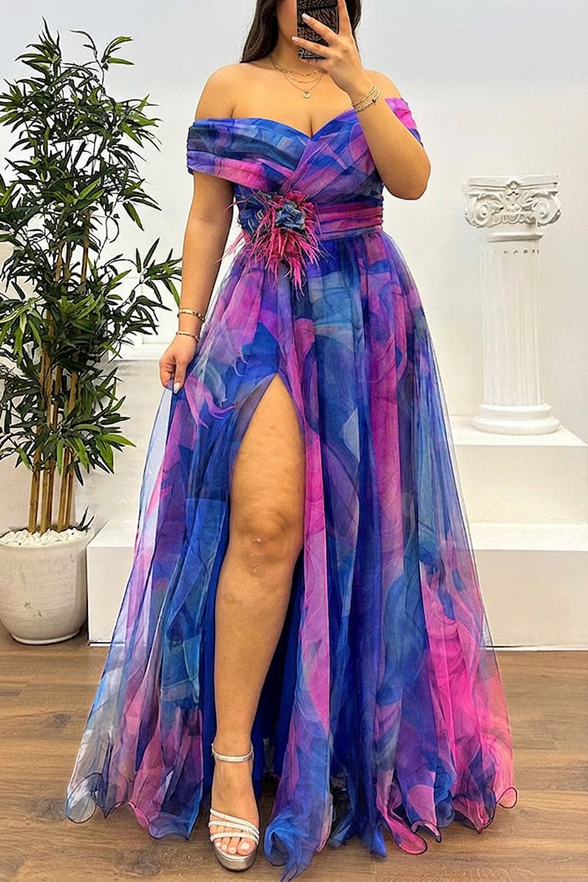 Jinnie - Tulle maxi dress with feathers, pleats & slit - Plus size model