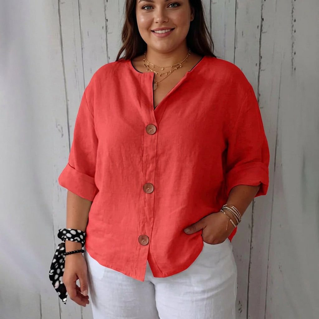 Harper | Lightweight Blouse - Plus size model